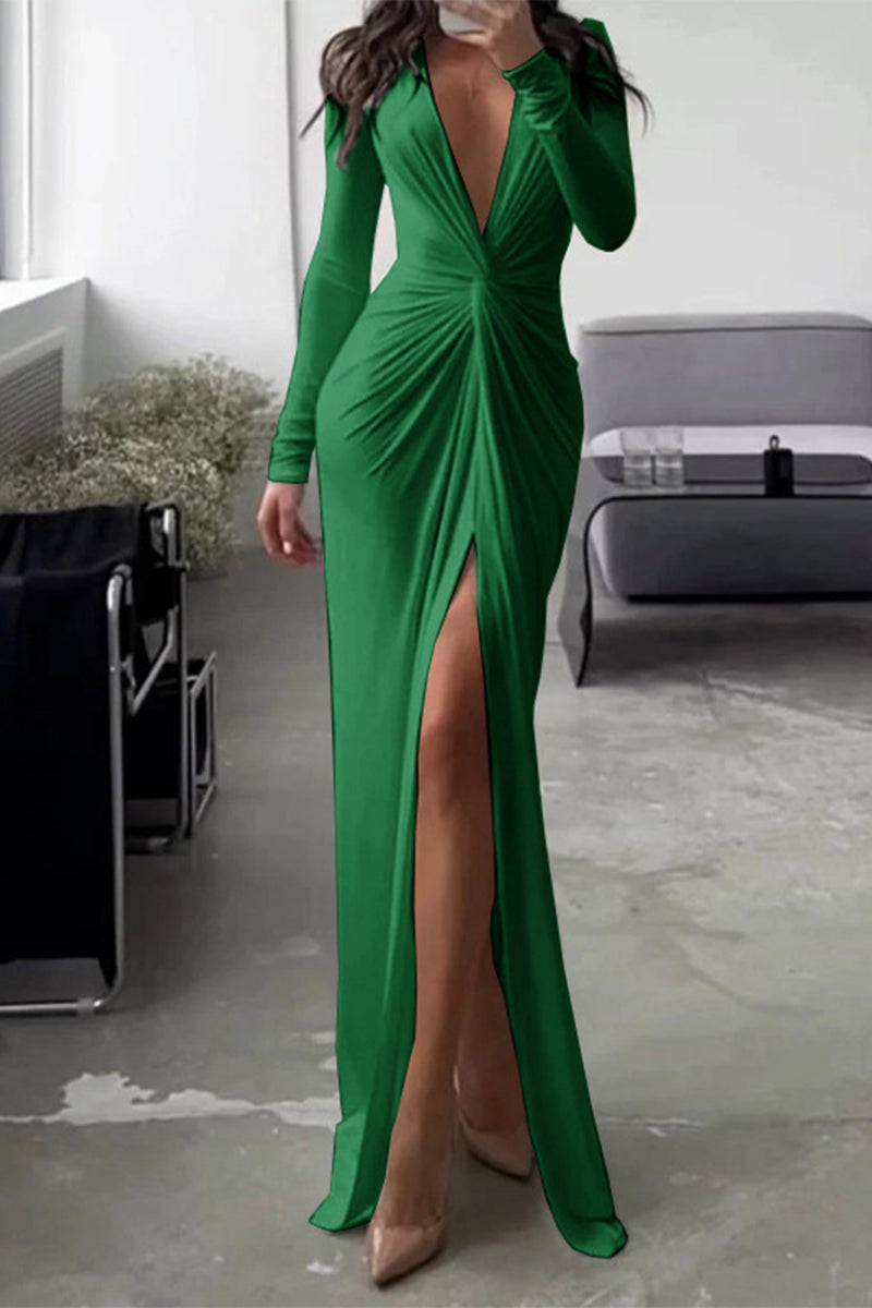 Chloé - Elegant dress with V-neck and pleated neckline