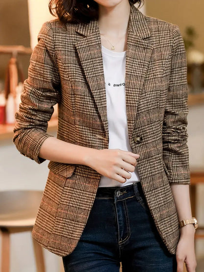 Sylis | Checkered blazer with lapels and one button