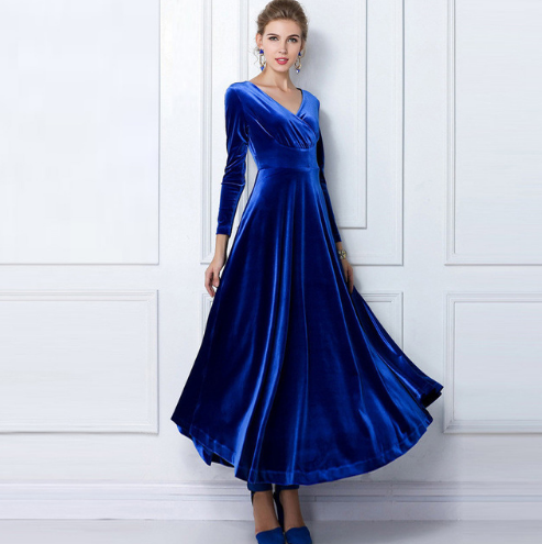 Sylis Chic dress with reinforced V neck