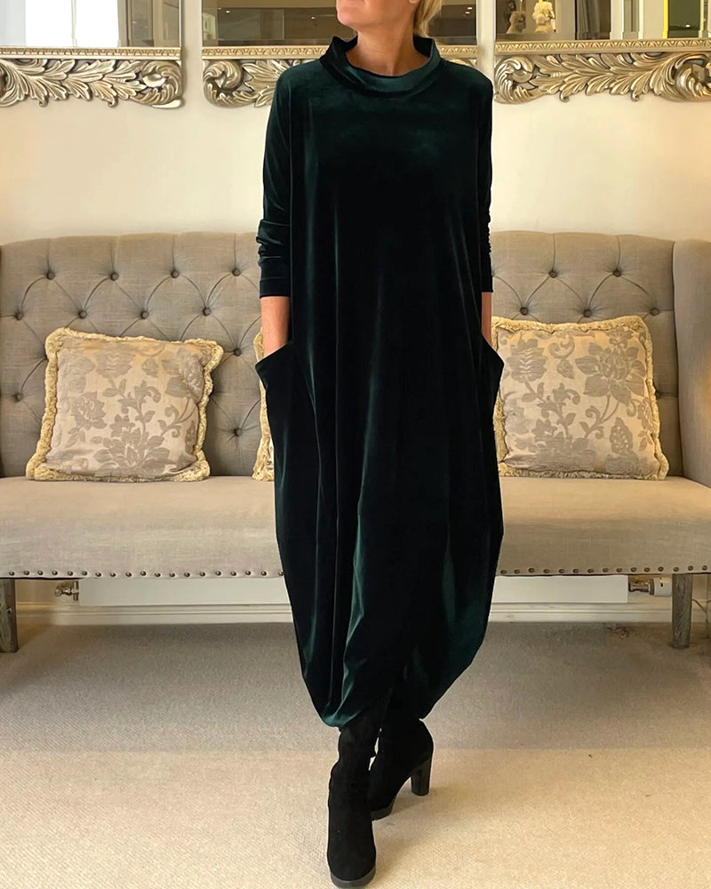 Sylis | Comfortable velvet dress with pockets