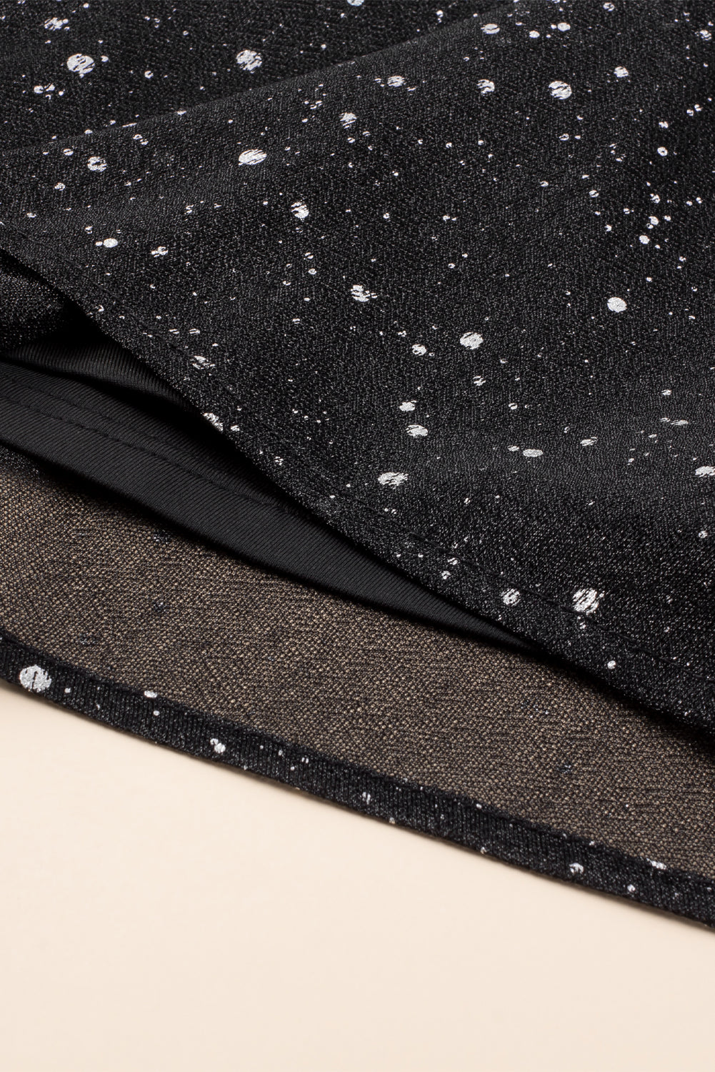 Sylis | Elegant black shimmering dress with mesh sieve