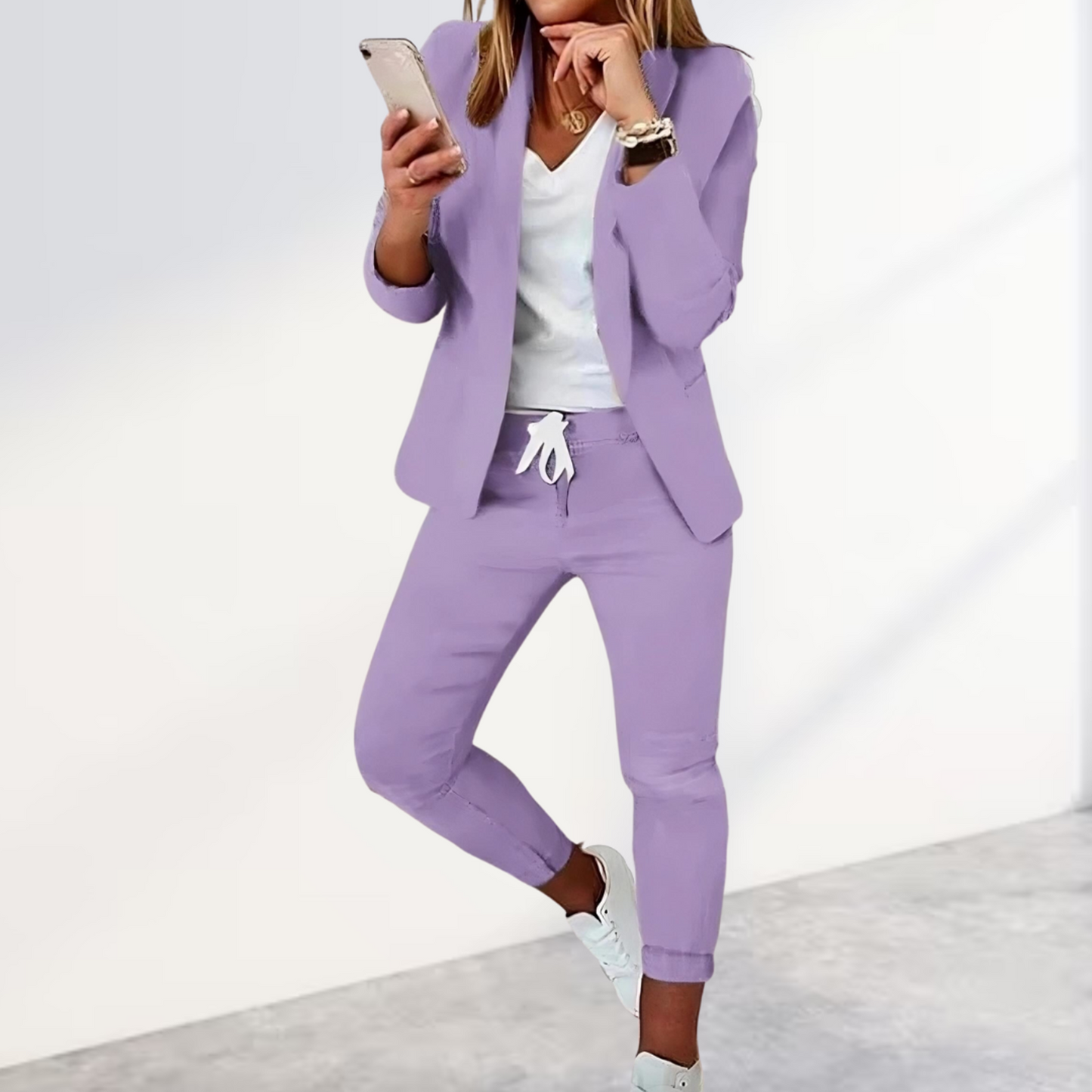 Sylis of blazer and elegant pants