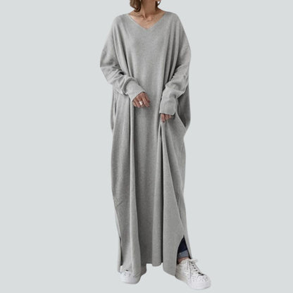Sylis | Maxi sweater dress with V-neck and long sleeves in a relaxed fit