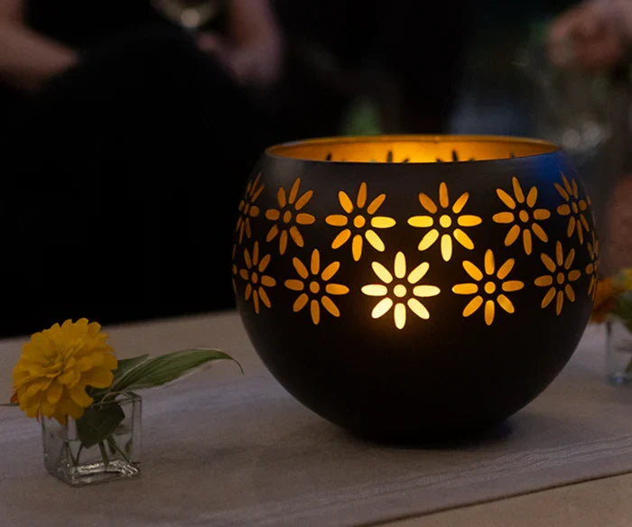 Flower Pattern Candle Lamp - FloraGlow