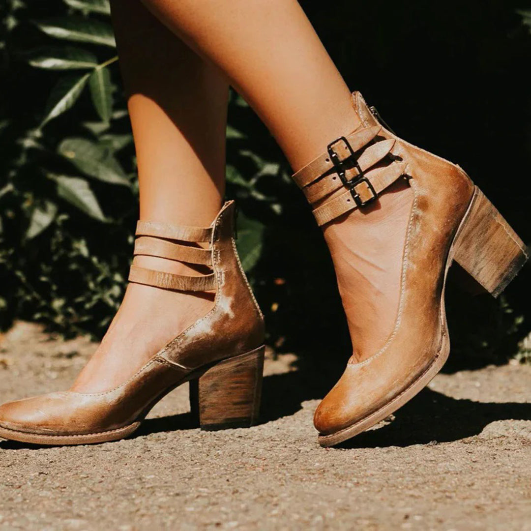 Sylis | Strapped Block Heel Shoes