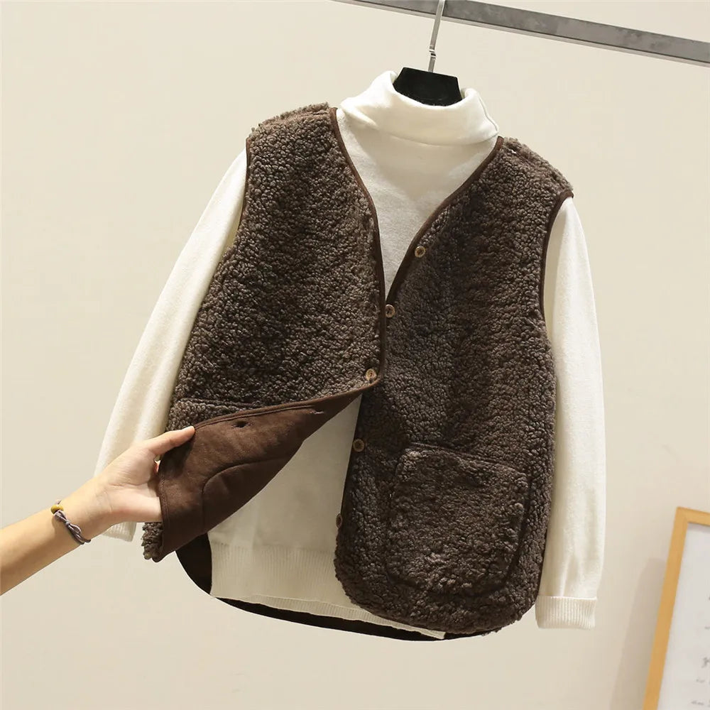 Sylis - Versatile Chic Wool Vest