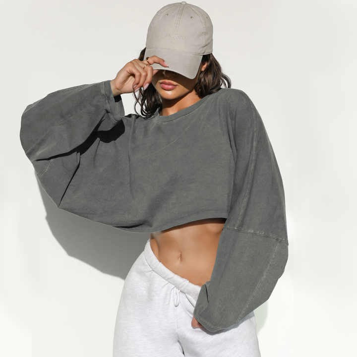 Sylis | Chic Cropped Sweatshirt