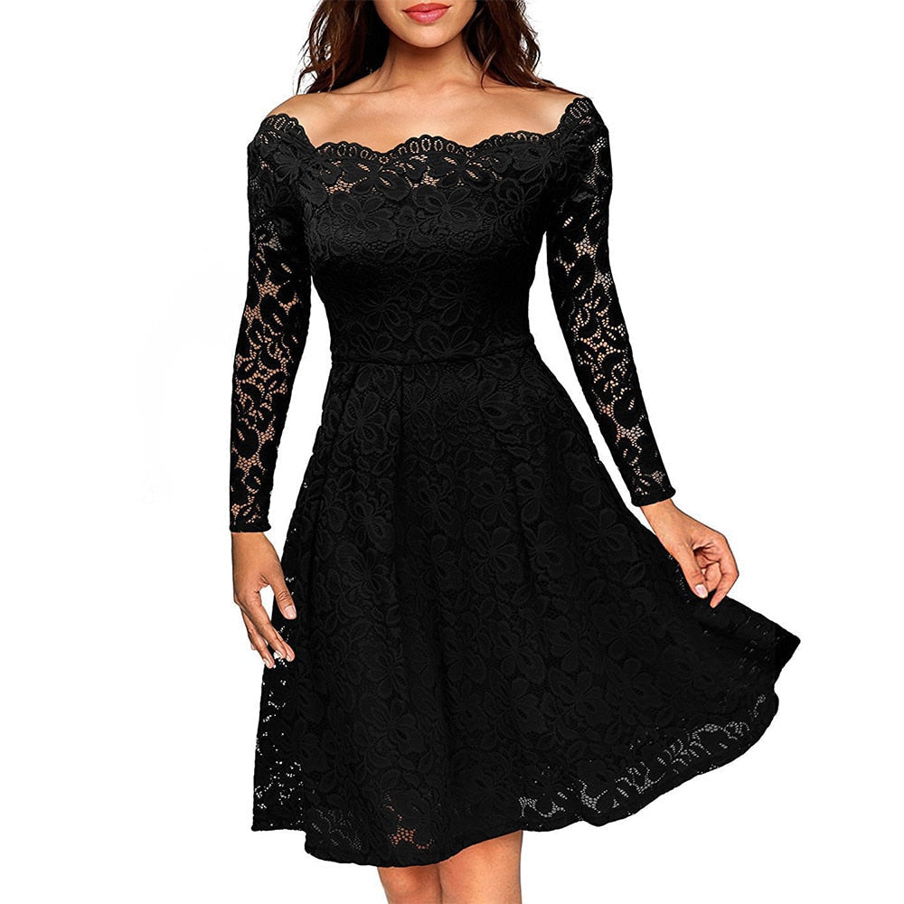 Sylis | Lace dress with slit at the neckline and sleeves