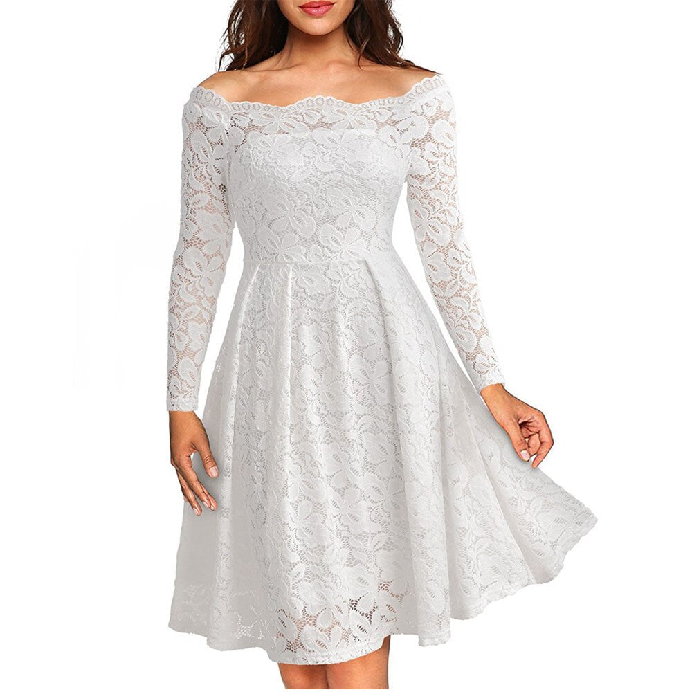 Sylis | Lace dress with slit at the neckline and sleeves