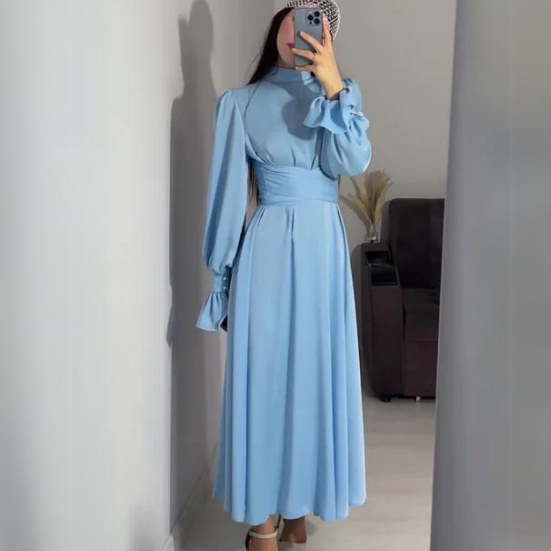 Sylis | The soft and silky dress with long sleeves