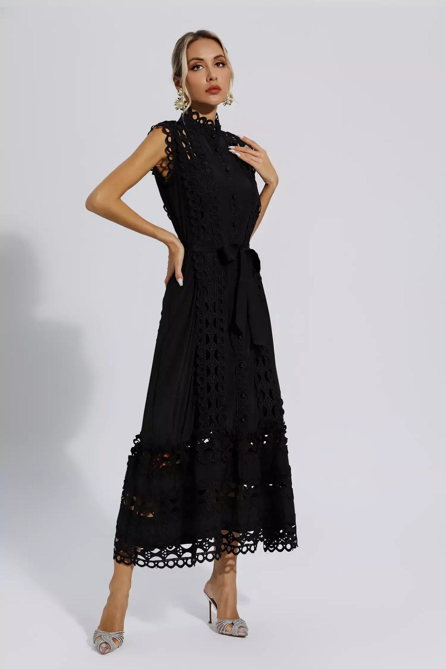 Sylis | Black Sleeveless Hollow Maxi Dress