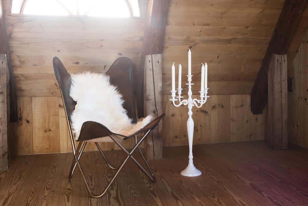 Beautiful candelabrum 5-armed - 120 cm. (White)