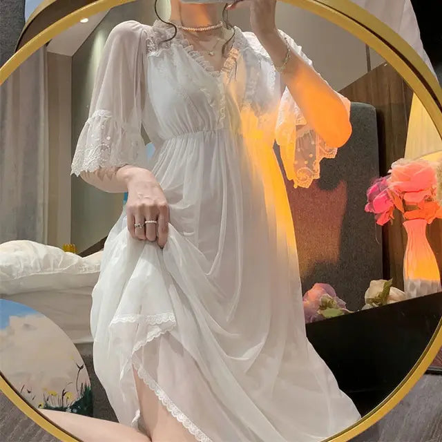 Sylis | Summer floral lace nightgown