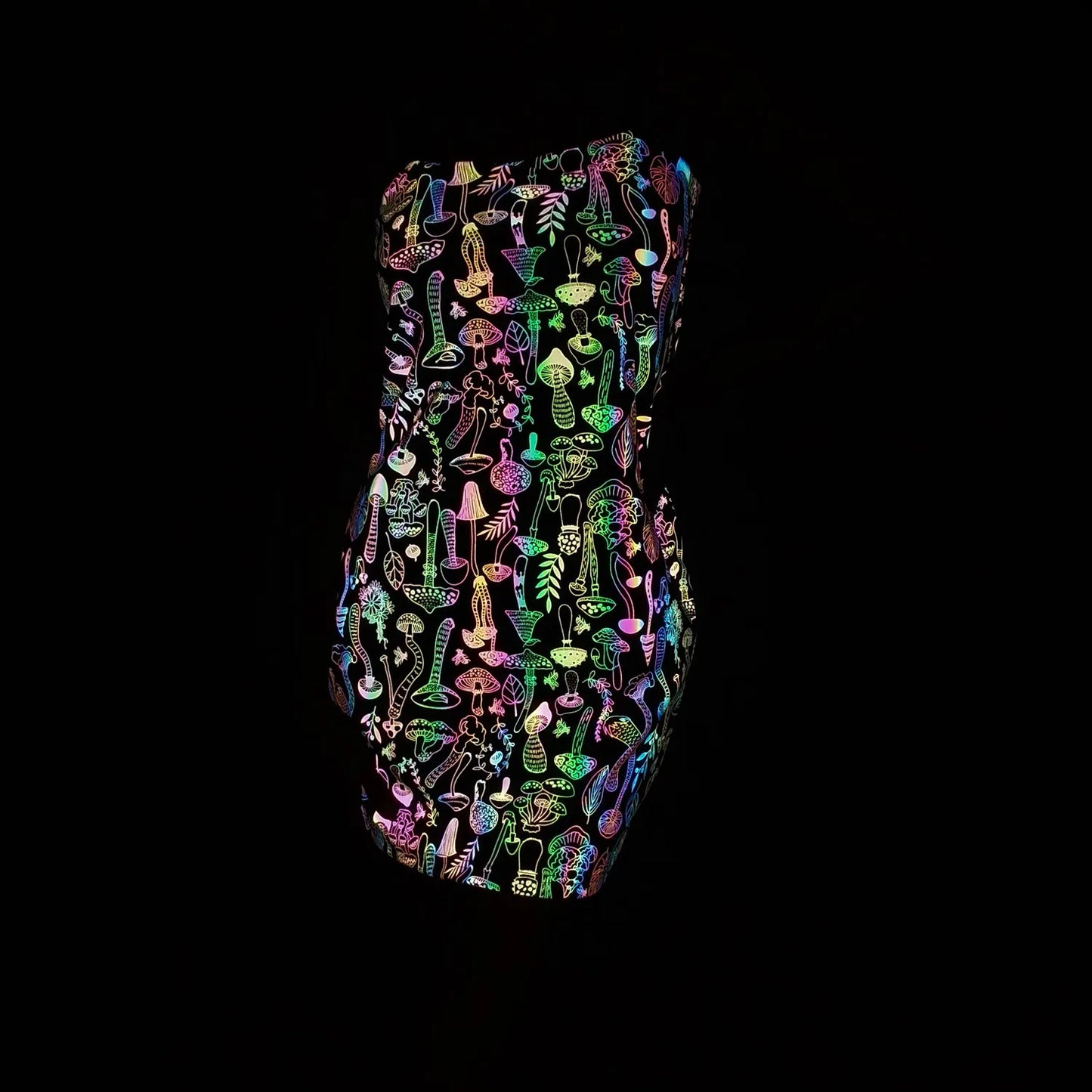 Shiny party sylis with phosphorescent effect