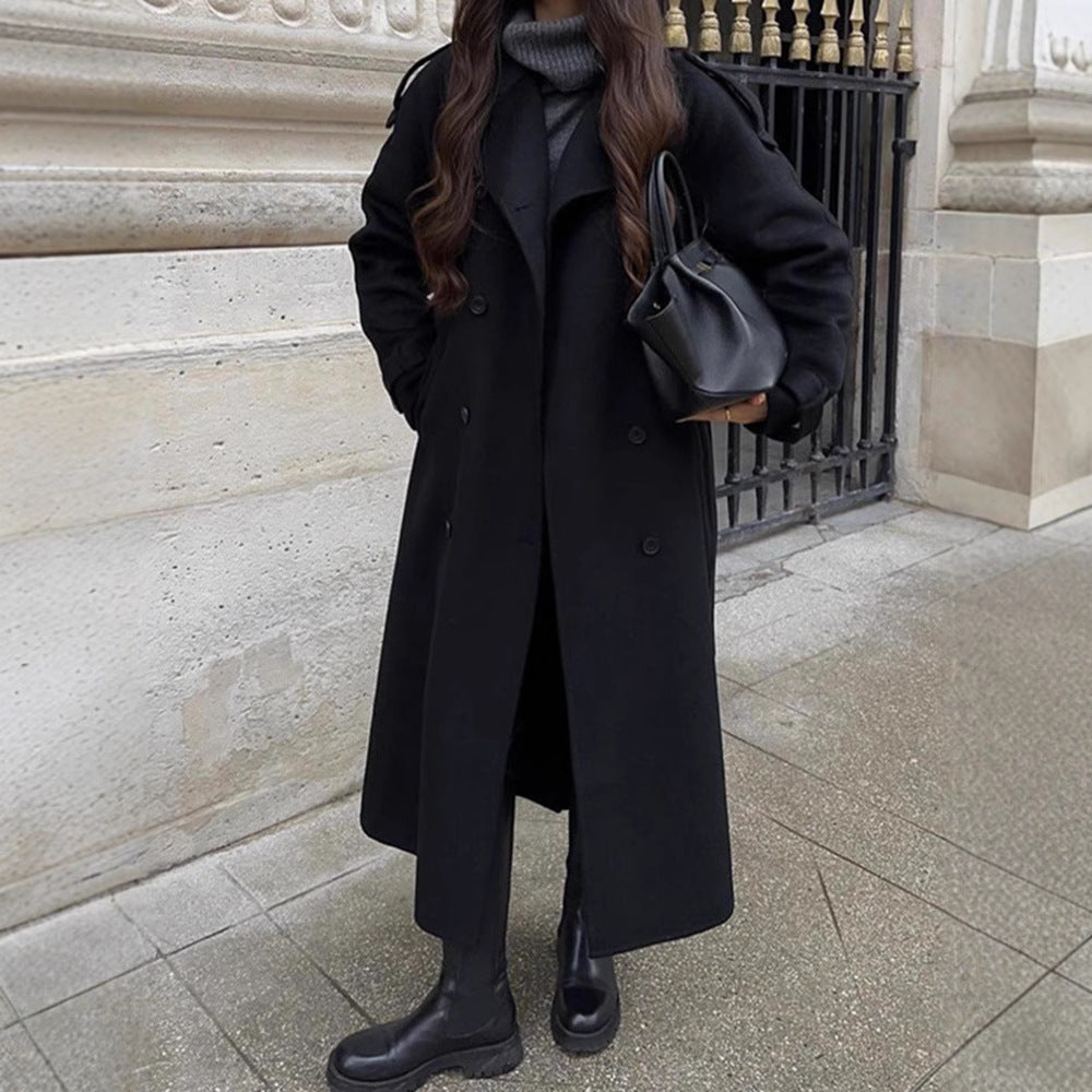 Sylis elegant Bouclé coat with practical button details Heidi fashion