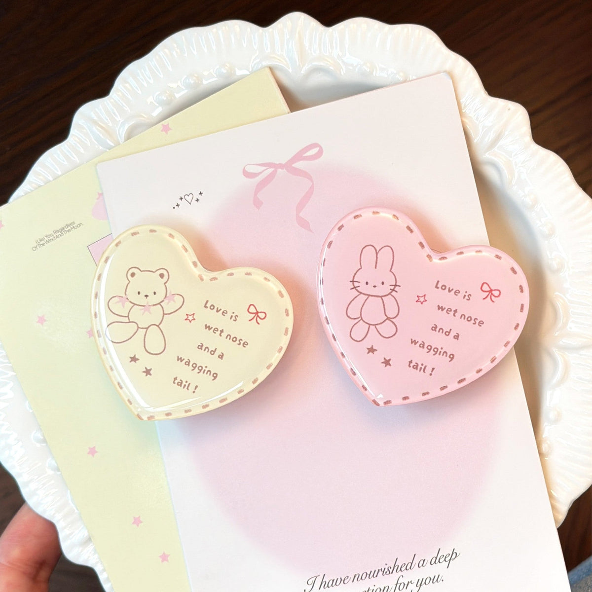 Heart-shaped ceramic