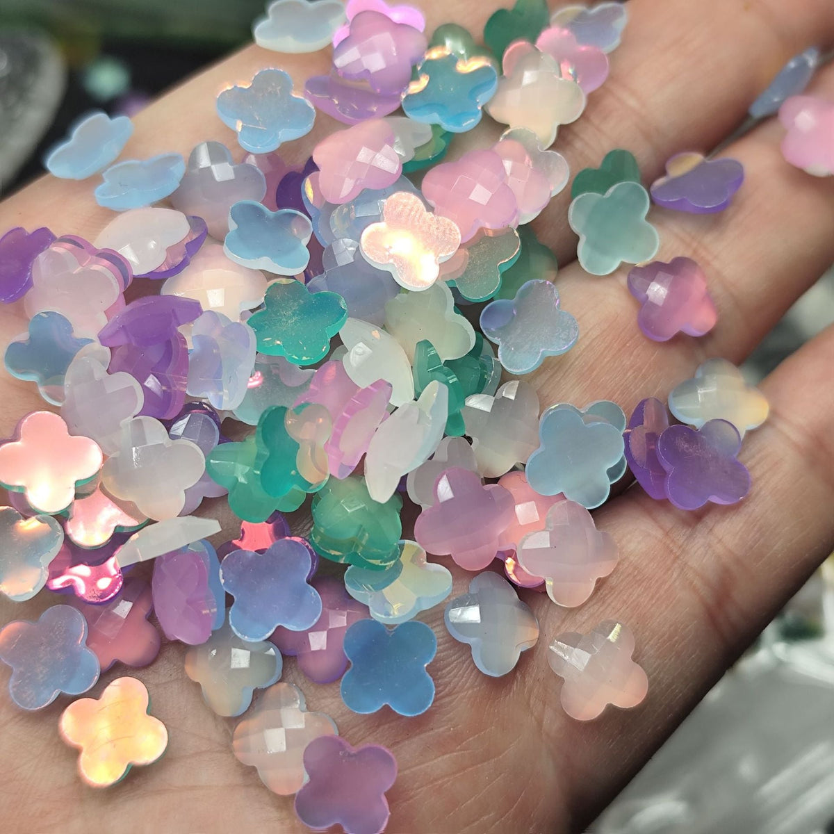 Decorative acrylic flowers
