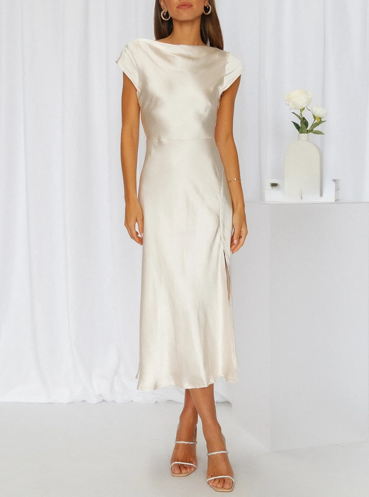 Sylis - Elegant Silk Dress