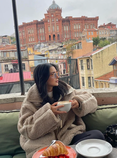 Sylis | Stylish short teddy vest women