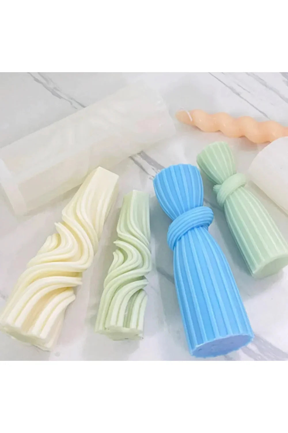 Pillar candle mold DIY