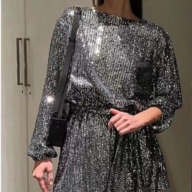 Sylis sequin mini skirt, pleated waist and wide sleeves