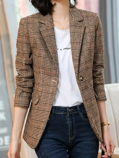 Sylis | Checkered blazer with lapels and one button