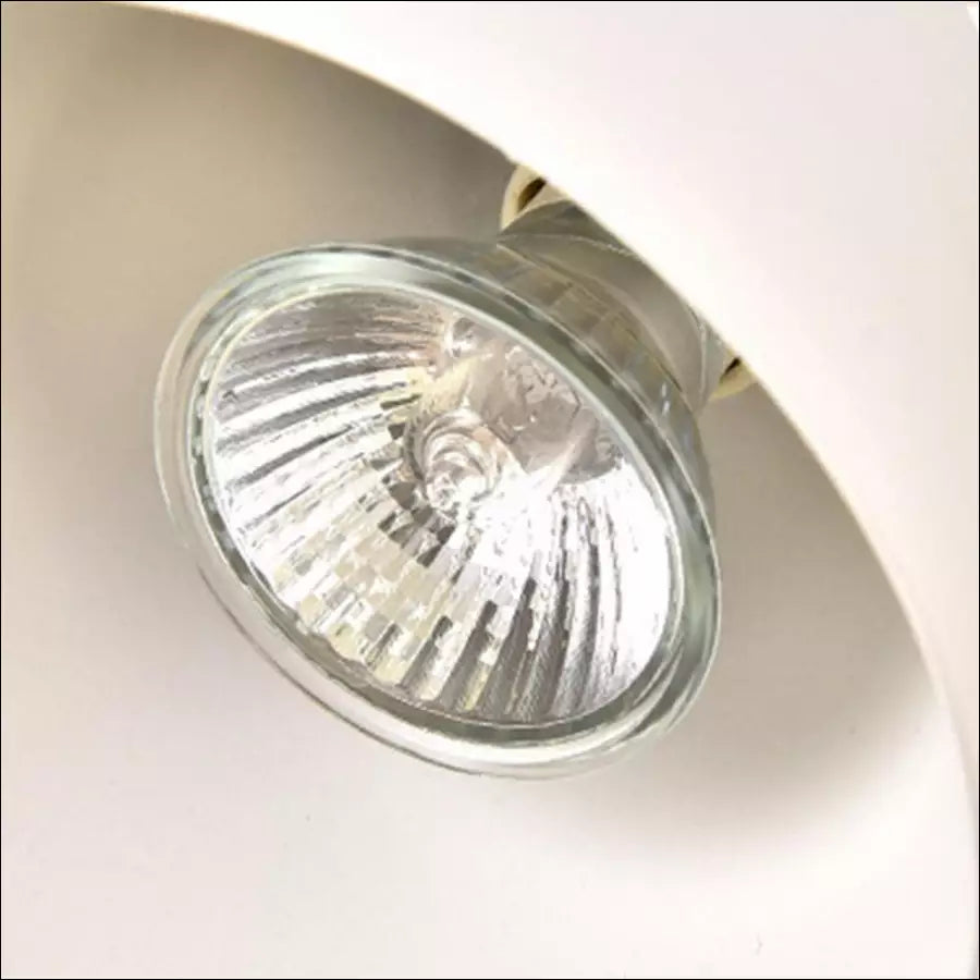 Stylish Candle Warmer for Atmospheric Lighting