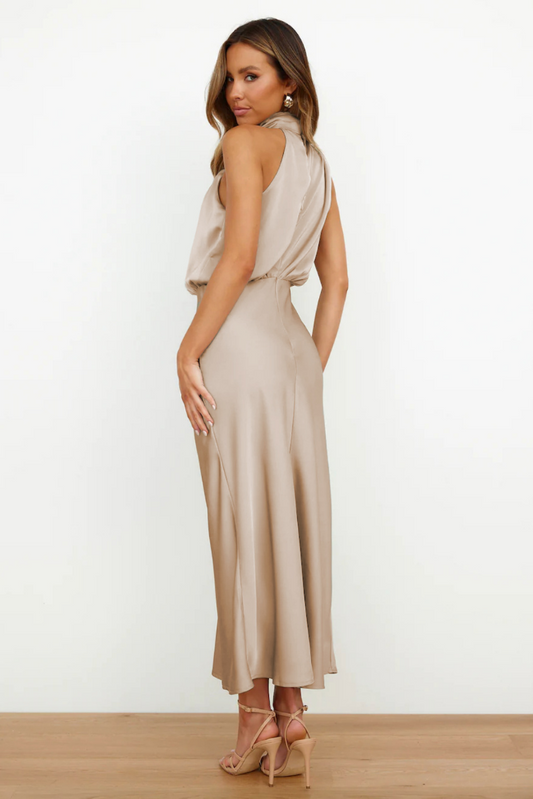 Sylis elegant midi with asymmetrical round neckline