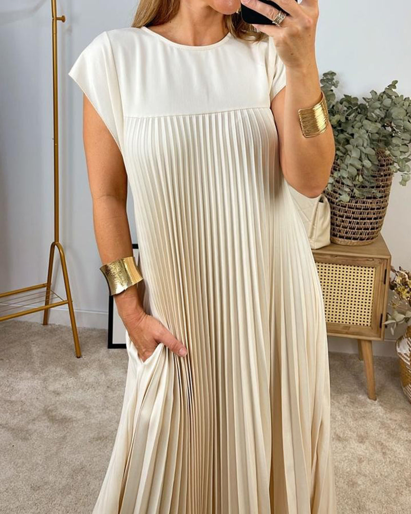 Sylis | Pleated Maxi Dress