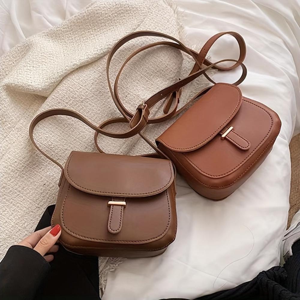 Sylis - Elegant Saddle Crossbody Bag