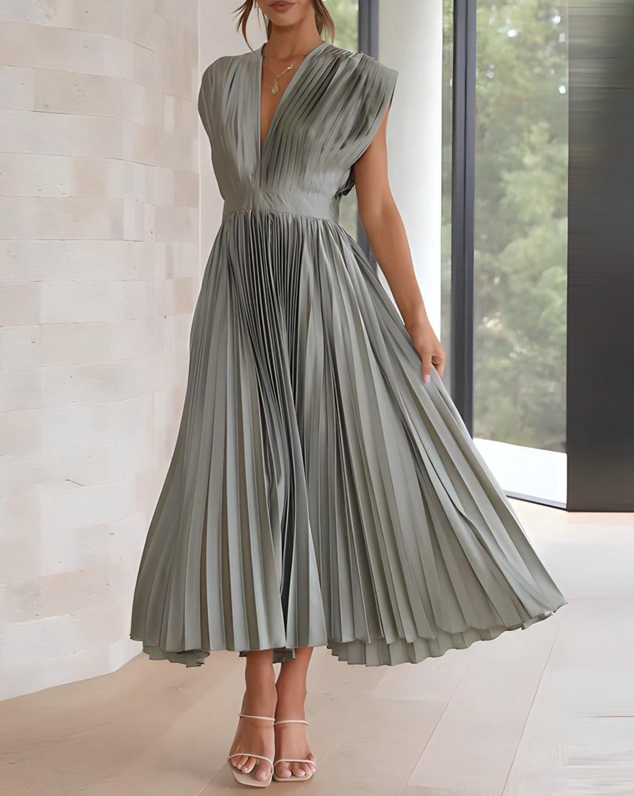 Sylis | Elegant Pleated Midi Dress