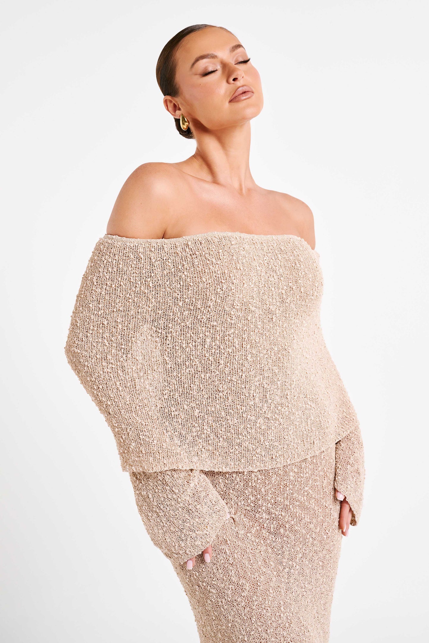 Sylis | Off Shoulder Knit Maxi Dress