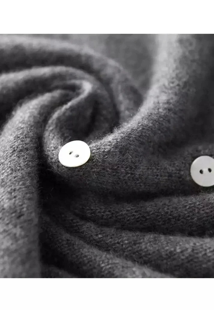 Sylis-Mode | Cardigan with asymmetric button design