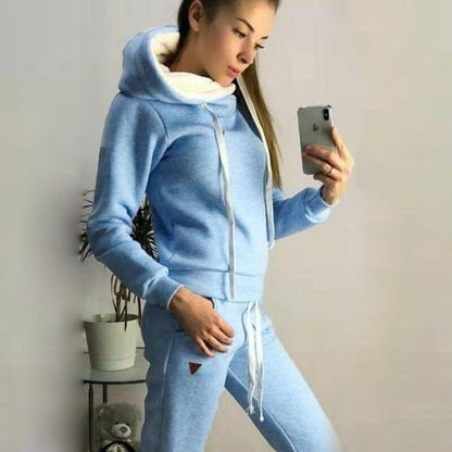 Sylis - Comfortable, warm, and sporty tracksuit