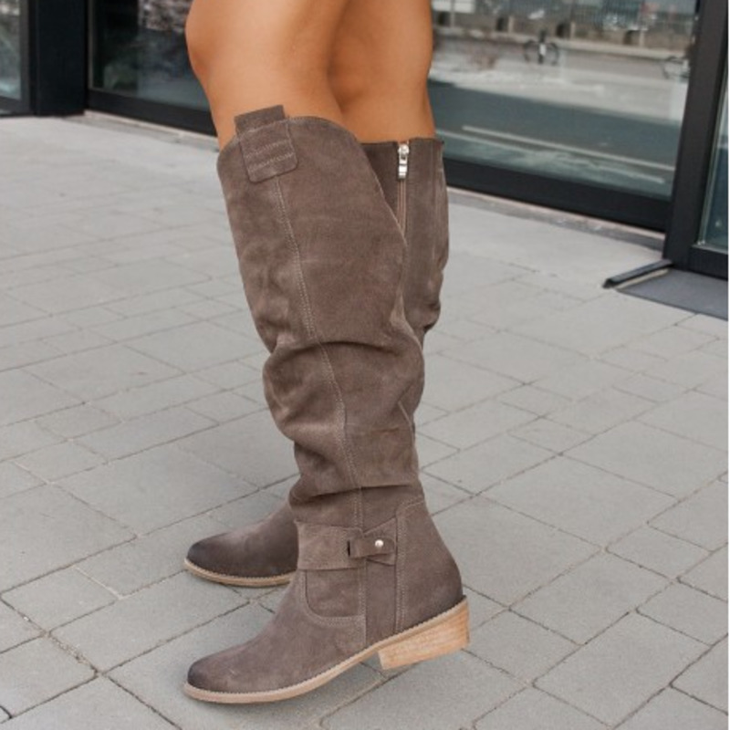 Sylis | Height boots with a small heel