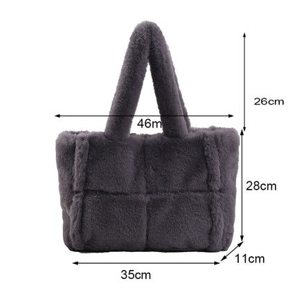 Sylis Pipa Plush Handbag | A comfortable and winter handbag for women